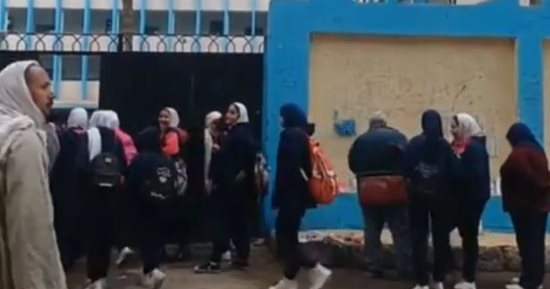 رجعوا التلامذة.. انتظام الدراسة اليوم بالترم الثانى فى مدارس الجمهورية.. فيديو