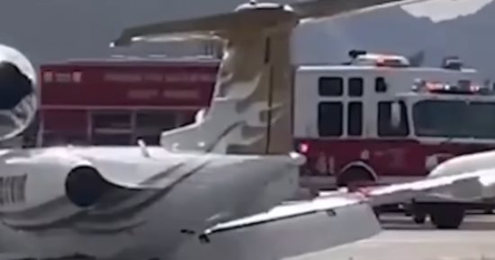 تعليق جميع الرحلات بمطار سكوتسديل بعد حادث تصادم طائرتين فى أريزونا