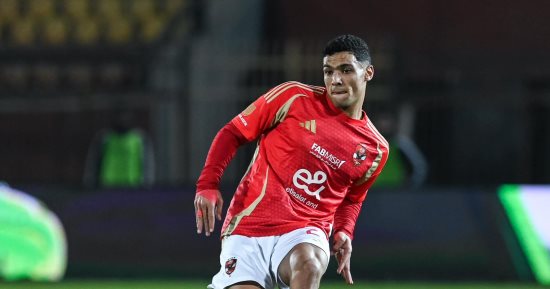 الأهلي يستعيد جهود مصطفى العش أمام الزمالك بعد انتهاء الإيقاف 