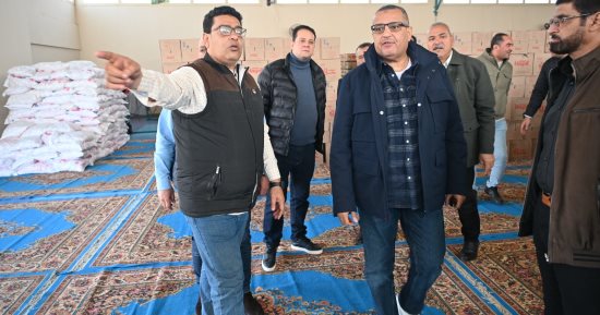 محافظ جنوب سيناء يتابع حملة دعم غزة "مبادرة تحيا مصر" باستاد طور سيناء