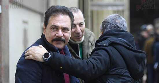 ياسر جلال ومحمد رياض وأشرف فايق وأمير شاهين فى عزاء شقيق شهيرة