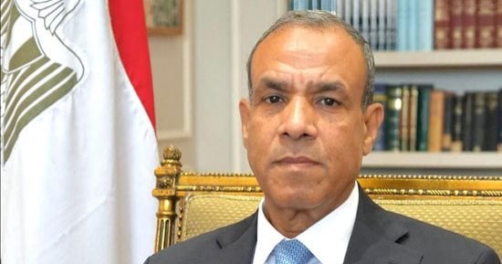 بتوجيهات من رئيس الجمهورية.. وزير الخارجية يتوجه إلى الدوحة فى إطار جولة خليجية لبحث التطورات الإقليمية وتوجيه رسالة تضامن للأشقاء.. بدر عبد العاطي يحذر من التداعيات الكارثية لانزلاق المنطقة نحو حرب شاملة