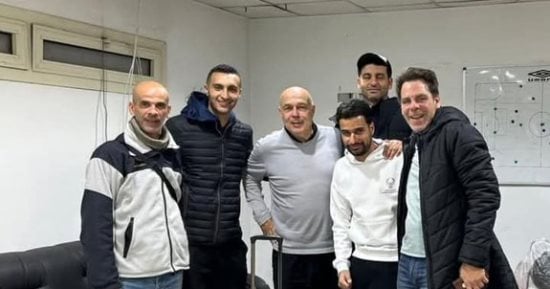 شاهد جروس يحزم حقائبه استعدادا لمغادرة القاهرة بعد الرحيل عن الزمالك