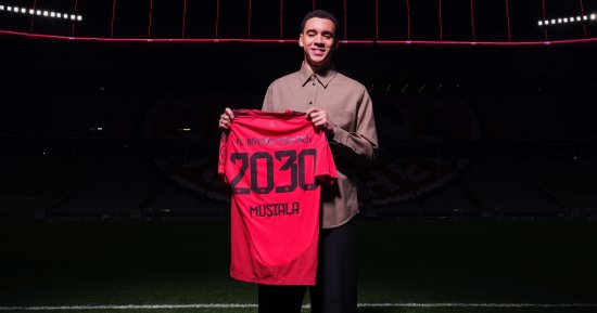بايرن ميونخ يعلن تجديد عقد موسيالا رسميا حتى 2030