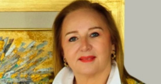 افتتاح معرض "سيمفونية بالألوان" للفنانة التشكيلية رندة فؤاد غدا