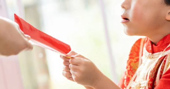أنت السبب يابا.. طفل صينى يتصل بالشرطة بعد خلاف مالى مع والده