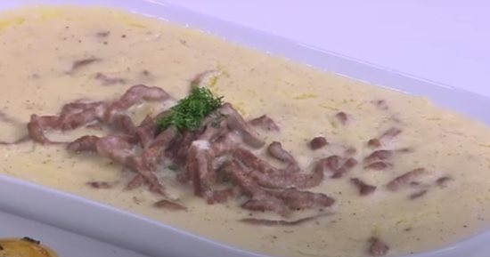 طريقة عمل اللحمة بالصوص الأبيض.. طعمها لذيذ وخطواتها بسيطة