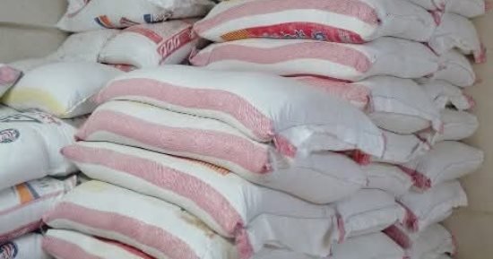 ضبط 2 طن دقيق مدعم قبل بيعها بالسوق السوداء