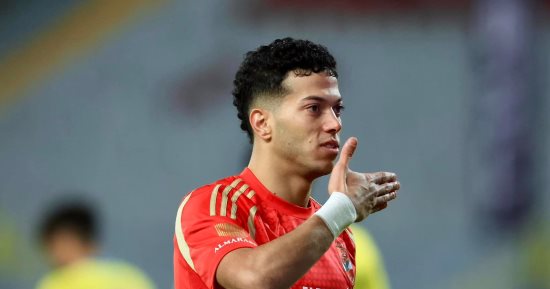 جلسة خاصة بين محمد شوقى وإمام عاشور قبل مباراة الأهلى والزمالك