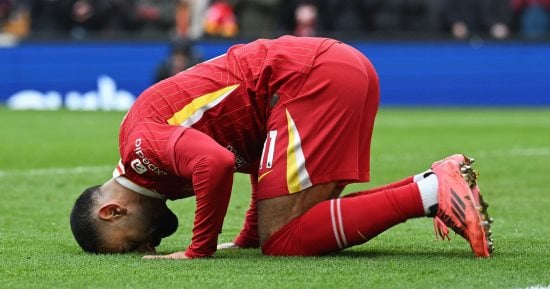 4 أهداف تفصل محمد صلاح عن معادلة أجويرو في الهدافين التاريخيين للبريميرليج