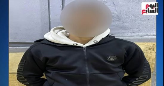 شاهد تفاصيل القبض على سائق حطم رادار بالمقطم بسبب المخالفات المرورية