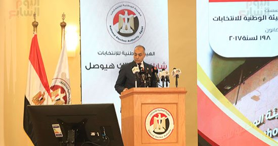 ردا على تساؤلات "اليوم السابع".. القاضى أحمد بندارى: تطبيق أكواد تضمن النزاهة فى فرز أصوات المصريين بالخارج فى انتخابات الشيوخ.. وكل الشكر للقضاة المشرفين بالداخل على أدائهم.. ولوسائل الإعلام: أنتم شركاء نجاح