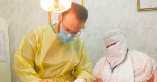 2134 مريضا بقرية "الدهتمون" فى الشرقية يستفيدون من قافلة طبية مجانية