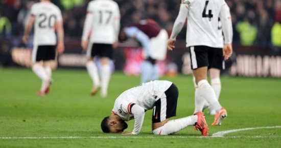 ليفربول يعود من أستون فيلا بتعادل 2-2 ومحمد صلاح يحطم أرقاما جديدة.. فيديو وصور