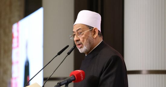 شيخ الأزهر: موقف أمتينا العربية والإسلامية ضد تهجير الفلسطينيين مشرف