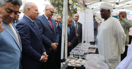 محافظ القاهرة: تخفيضات بمهرجان التمور من 25 لــ30%