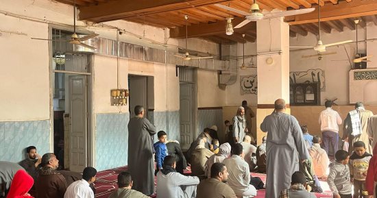 من أقدم مساجد قنا.. خطبة الجمعة من المسجد العتيق بنقادة.. فيديو