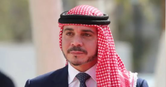 الأمير على بن الحسين يؤدى اليمين الدستورية نائبا لملك الأردن.. فيديو