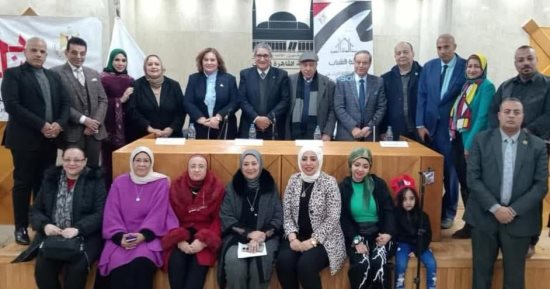 بيت العائلة المصرية يُعزز قيم المواطنة في ندوة تثقيفية بمكتبة القاهرة الكبرى