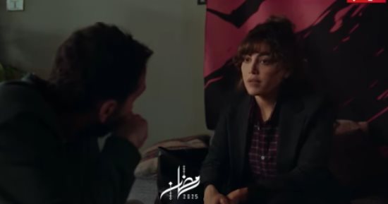 ريهام حجاج مراسلة صحفية تترك عملها لمحاربة الدارك ويب في مسلسل أثينا