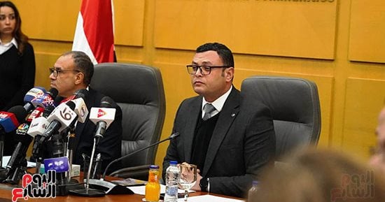 وزير الإسكان: إنشاء صندوق لدعم الإسكان البديل لمستأجرى الإيجار القديم    