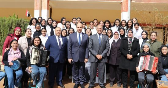 قطار الهيئة الوطنية للانتخابات يصل الصعيد
