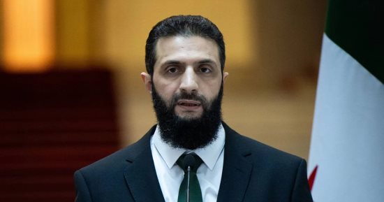 تفاصيل تلقي أحمد الشرع دعوة رسمية للمشاركة فى القمة العربية بالقاهرة
