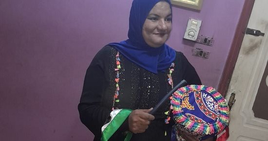 اصحى يا نايم.. "دلال" أشهر مسحراتية فى المعادى بدأت من 18 سنة ومكملة