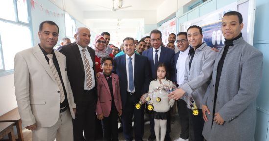 رئيس جامعة جنوب الوادى يفتتح معرض مشروعات تخرج طلاب الحاسبات والمعلومات