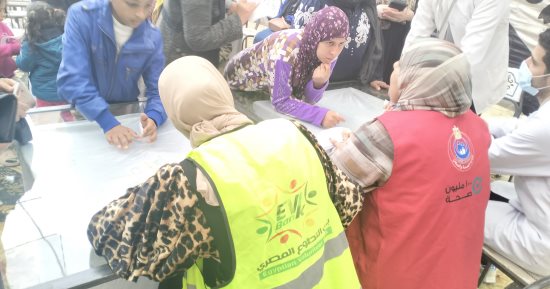 محافظ الدقهلية: 2000 مواطن استفادوا من القافلة المتكاملة بقرية ميت الكرماء