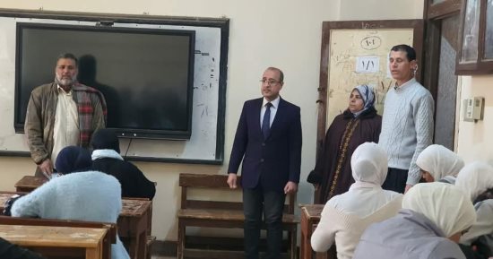 مدير تعليم المنوفية يتفقد مدارس بركة السبع لمتابعة سير العملية التعليمية