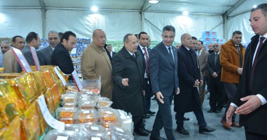 وزير التموين: تخفيضات 30% على السلع  بمعرض الشركة القابضة للصناعات الغذائية