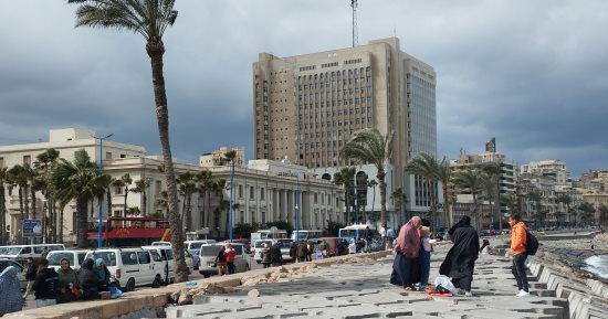مركز المناخ: رياح قوية محملة بالرمال والأتربة من اليوم تستمر عدة أيام