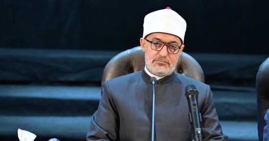 مفتى الجمهورية: ضرورة العناية بلغتنا العربية لإطلاقها نحو العالمية