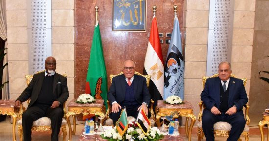 وزير صحة زامبيا يزور الهيئة العربية للتصنيع لبحث فرص التعاون