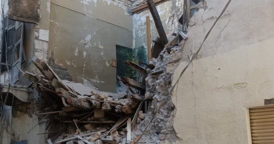 انهيار عقار قديم بعد إخلائه من السكان بـ24 ساعة فى باكوس بالإسكندرية