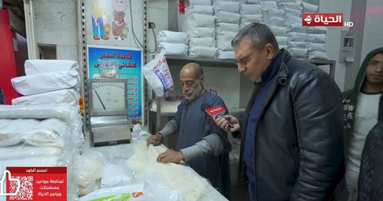 عمرو الليثي داخل أقدم محل كنافة في مصر ببرنامج "أجمل ناس"