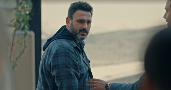 مسلسل الكابتن الحلقة 2.. أكرم حسنى يفشل في إقناع من حوله برؤيته أرواح