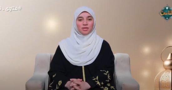 هل يجوز للزوج الامتناع عن النفقة لأن زوجته غنية؟.. هبة إبراهيم توضح