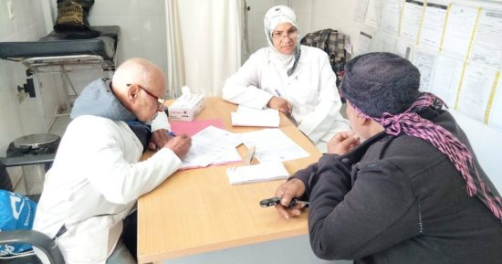 صحة كفر الشيخ: فحص 932 مواطنا وإحالة 6 مرضى فى قافلة طبية مجانية 