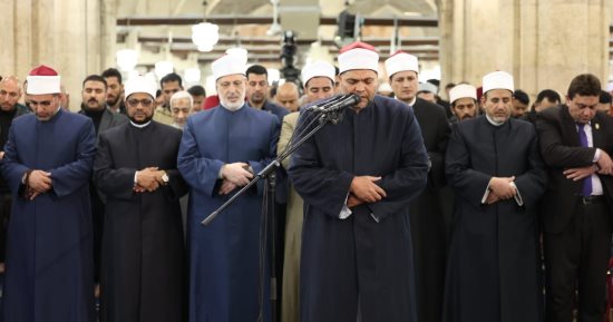 الجامع الأزهر يقيم التراويح بحضور آلاف المصلين فى الليلة الخامسة من رمضان