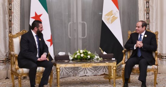 الرئيس السيسى يلتقى أحمد الشرع على هامش القمة العربية