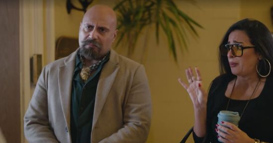 مسلسل شهادة معاملة أطفال الحلقة 4.. أبناء أكبر عميل عند محمد هنيدي يبحثون عنه