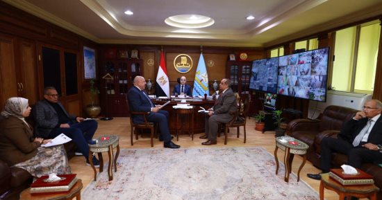 محافظ كفرالشيخ يناقش عددًا من ملفات الدوائر مع النواب ويبحث الهوية البصرية
