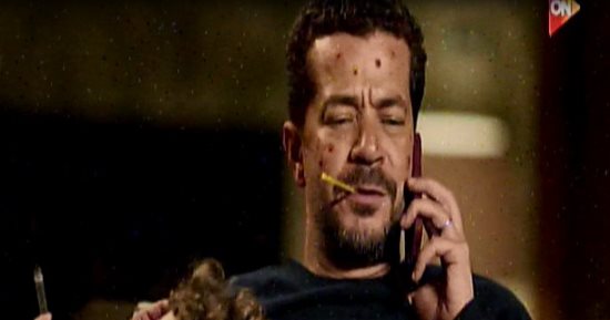 مسلسل كامل العدد حلقة 6.. شريف سلامة يصاب بالحصبة ودينا الشربينى تعزله