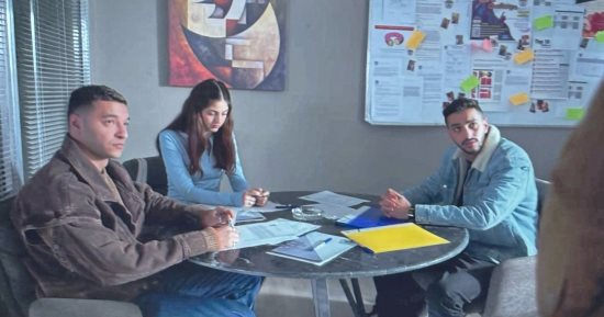 مسلسل أثينا الحلقة 5.. حساب أثينا الغامض يفضح آدم فى الجامعة
