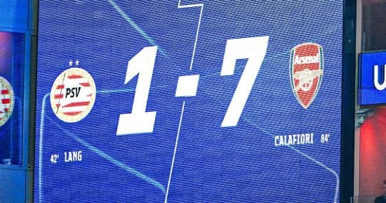 أرسنال يتفوق على عمالقة دورى أبطال أوروبا برقم قياسى بعد سباعية بي إس في