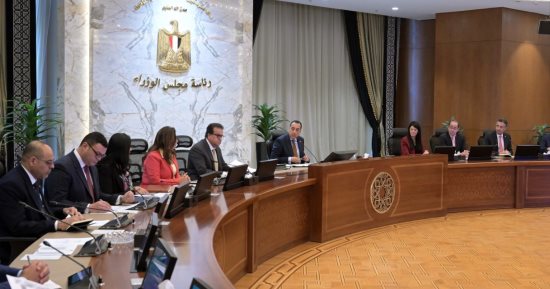 مجلس الوزراء يوافق على تفعيل منظومة "الكارت الموحد" للدعم فى بورسعيد