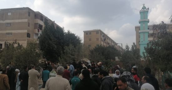 تشييع جثمان سيدة من الشرقية توفيت أثناء ذهابها لتأدية العمرة