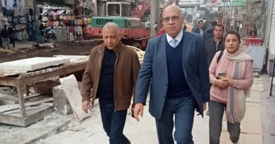 نائب محافظ القاهرة: إخلاء 3 شوارع فى العتبة ضمن أعمال التطوير.. صور